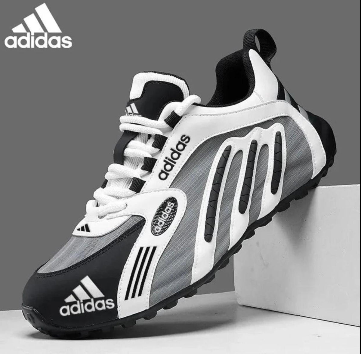 AD - Waterproof Sneakers
